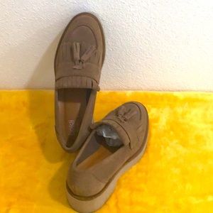 EUC BALDI “Zara” Suede Fringe & Tassel Slip On Platform Loafer Shoes Brown